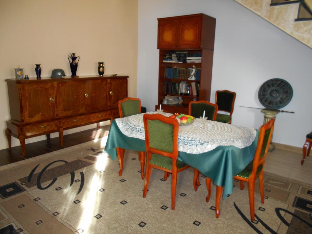 Hotel Сolibri à Erévan Extérieur photo