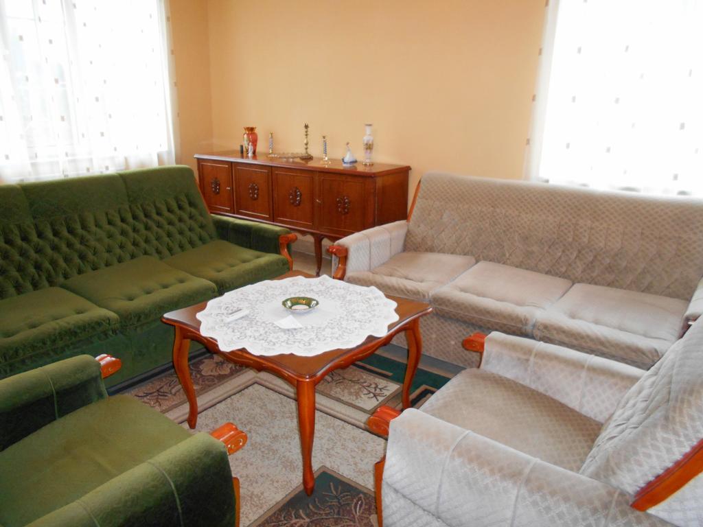 Hotel Сolibri à Erévan Extérieur photo