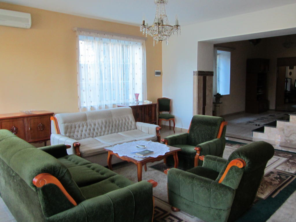 Hotel Сolibri à Erévan Extérieur photo